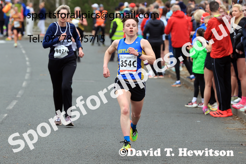 Senior Womens relay, 2026 Elswick Harriers Good Friday Road Relays and Young Athletes, Newburn,  Newcastle upon Tyne. Photo: David T. Hewitson/Sports for All Pics